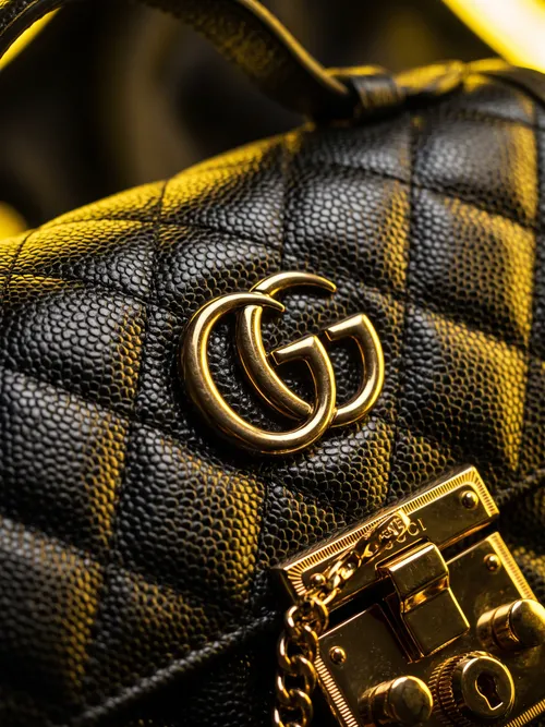 Gucci Black Leather Handbag Detail